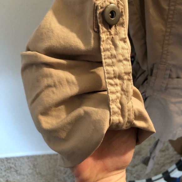 Tan jacket - Picture 5 of 5
